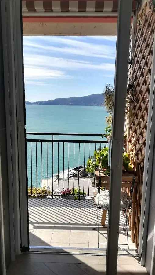 Appartamento Una Conchiglia sul Mare Attico vista Portofino Zoagli