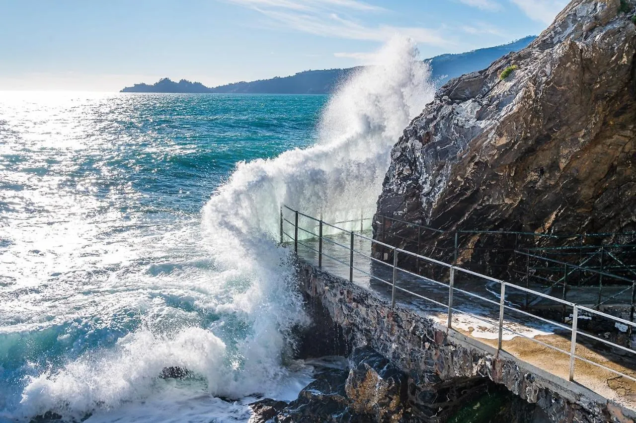 Appartamento Una Conchiglia sul Mare Attico vista Portofino Zoagli